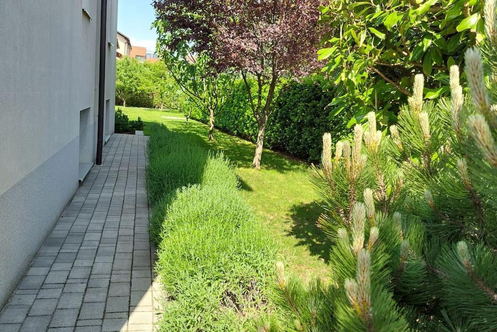 City Lodge Pine, Free Parking Ljubljana Ngoại thất bức ảnh